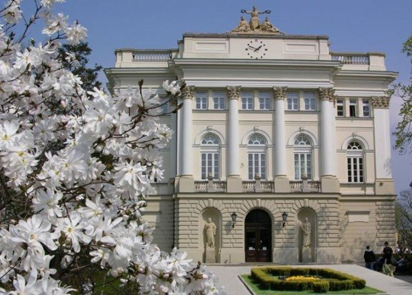 Вплив Варшавського університету на культурний та науковий розвиток Польщі